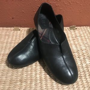 Born Sebra black shoes